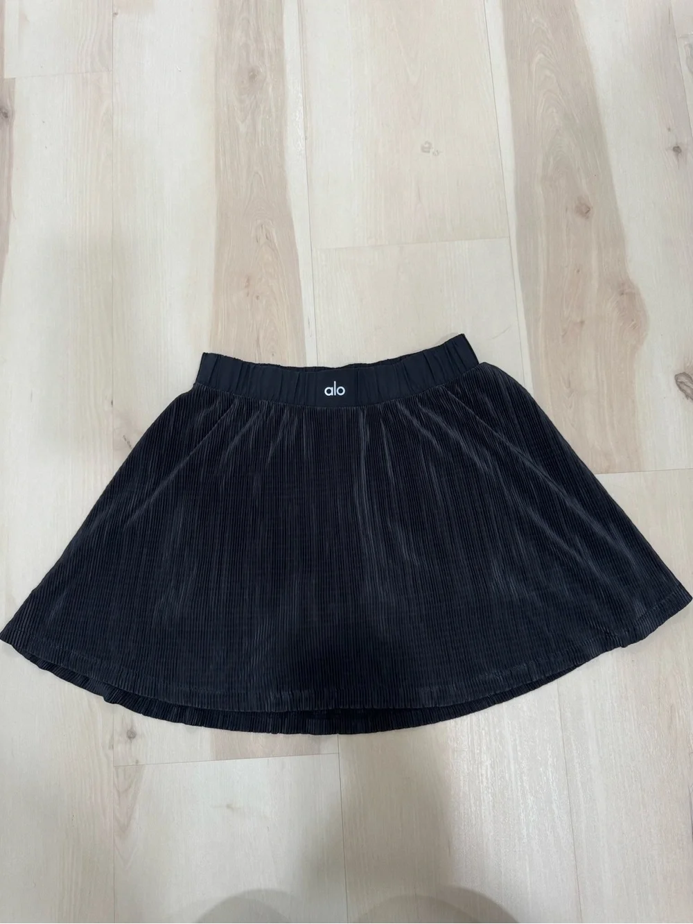 EUC ALO Yoga Micro Plisse Tennis Skirt Skort Black Women's XS *See Measurements